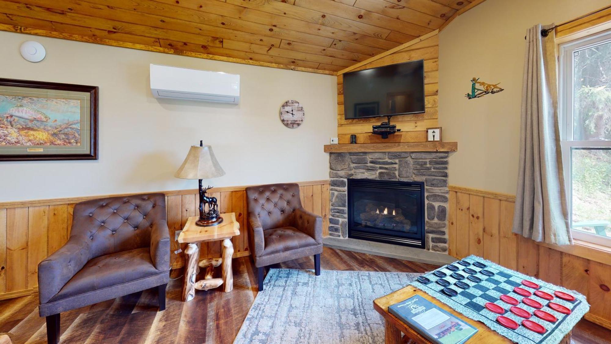 Rough Cut Lodge Gaines Екстер'єр фото