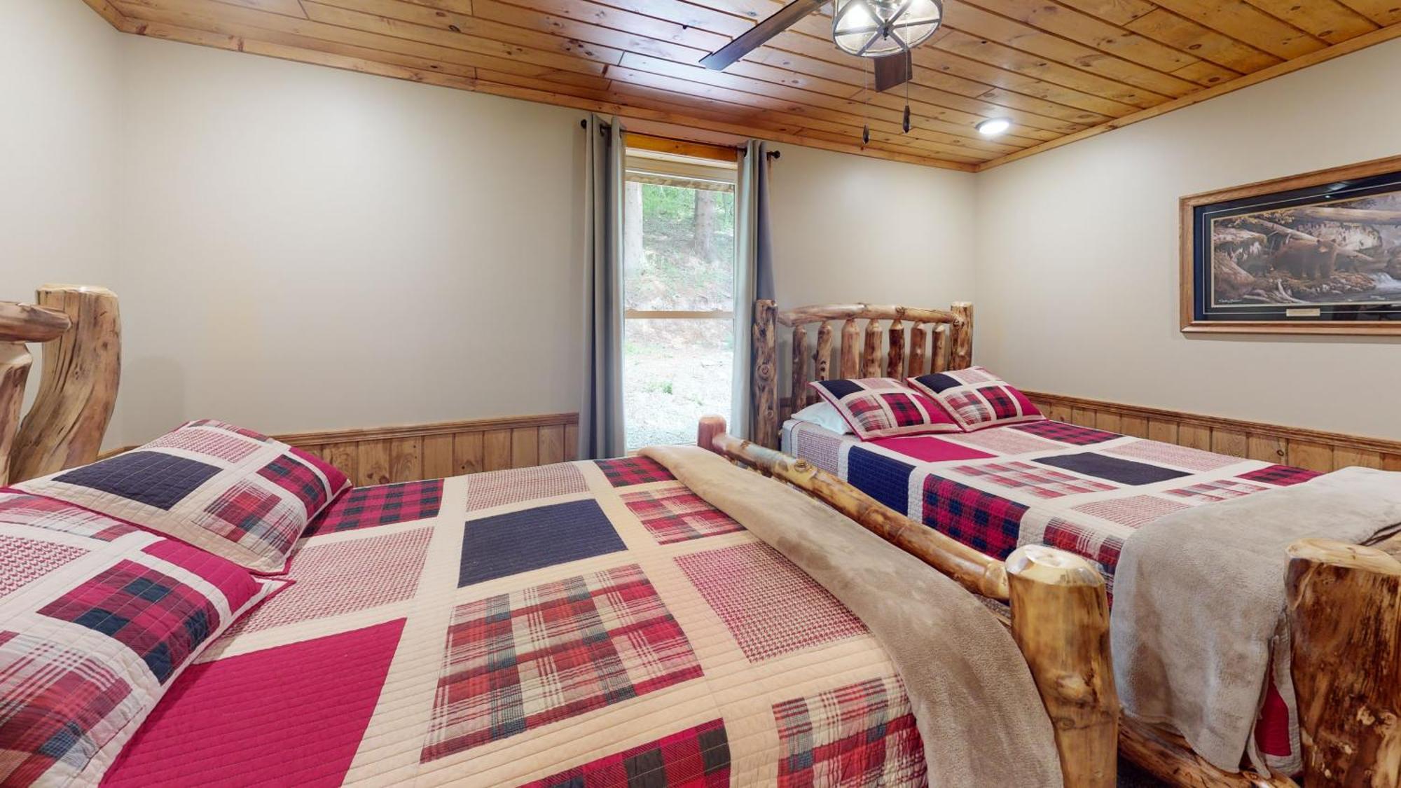 Rough Cut Lodge Gaines Екстер'єр фото