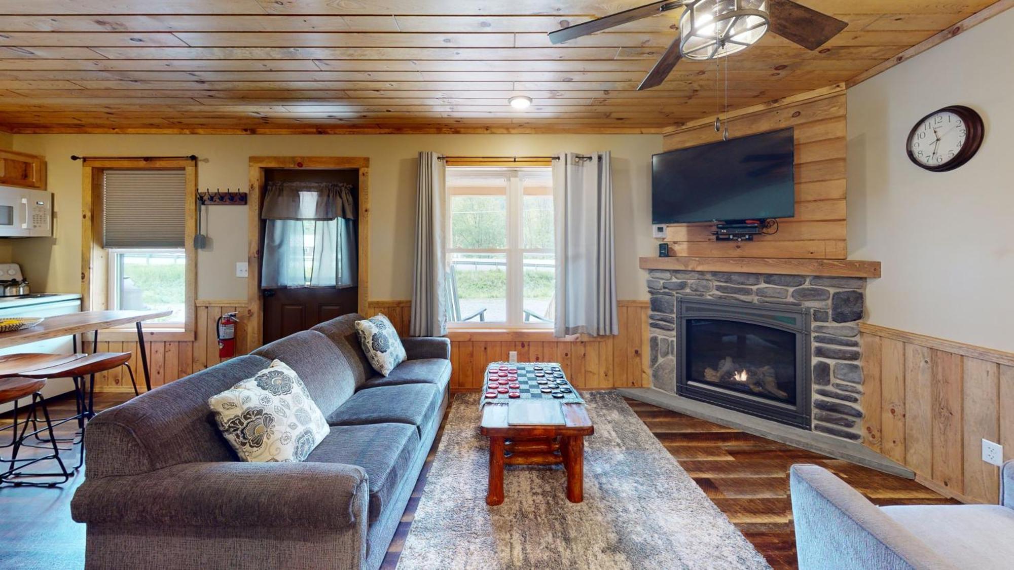 Rough Cut Lodge Gaines Екстер'єр фото